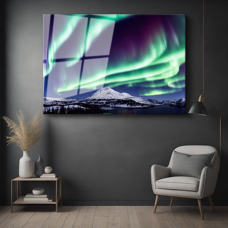 Aurora Borealis - Karlı Dağ Zirvesi Üzerinde Işık Şöleni Cam Tablo