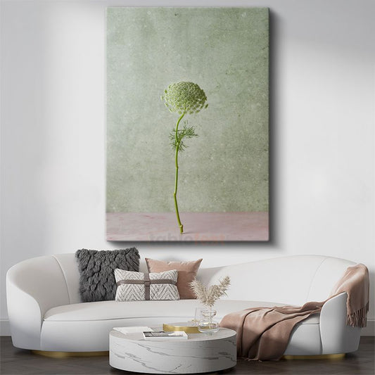 Yeşil Çiçek Tomurcuğu - Minimalist Botanik Detay Kanvas Tablo
