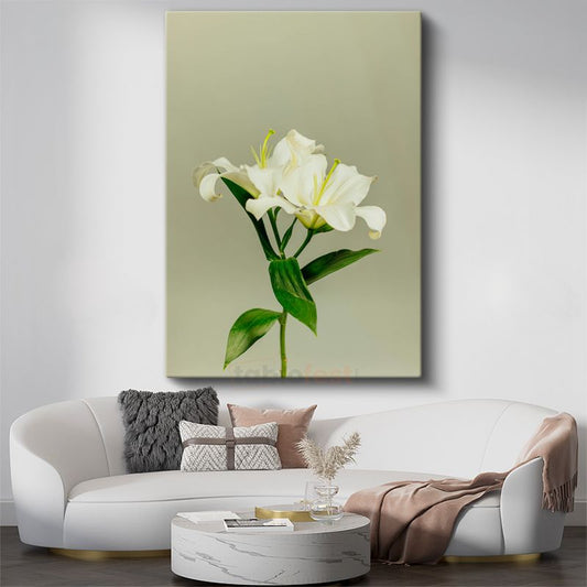 Beyaz Lilyum - Minimalist Çiçek Portresi Kanvas Tablo