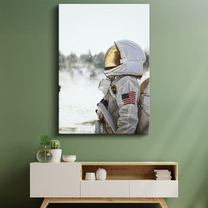 Uzay Kaşifi - Altın Vizörlü Astronot Kanvas Tablo