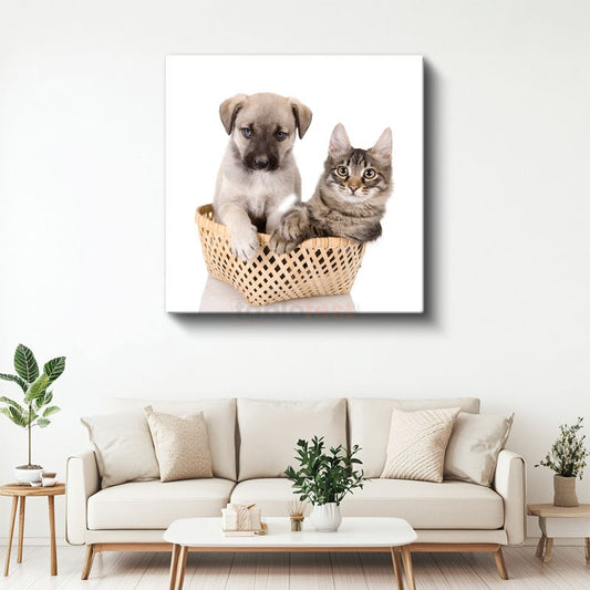 Sepetteki Dostlar - Yavru Köpek ve Kedi İkilisi Kanvas Tablo