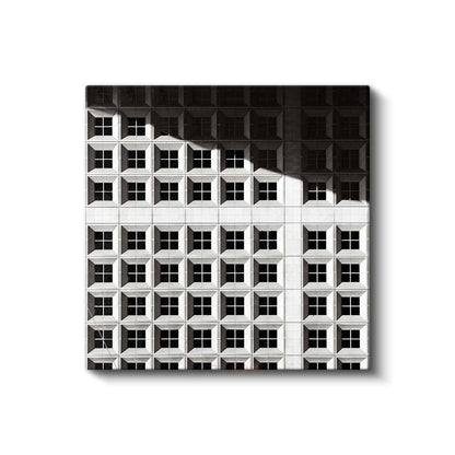 Minimalist Cephe - Siyah Beyaz Pencere Desenleri Kanvas Tablo