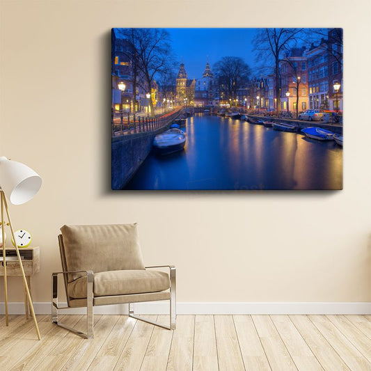 Amsterdam Kanalları - Gece Işıklarında Tarihi Evler Kanvas Tablo
