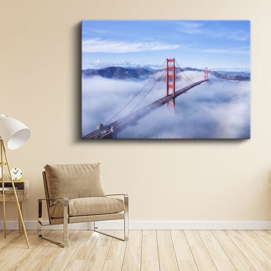 Golden Gate Köprüsü - Sis Bulutları Üzerinde İkonik Manzara Kanvas Tablo