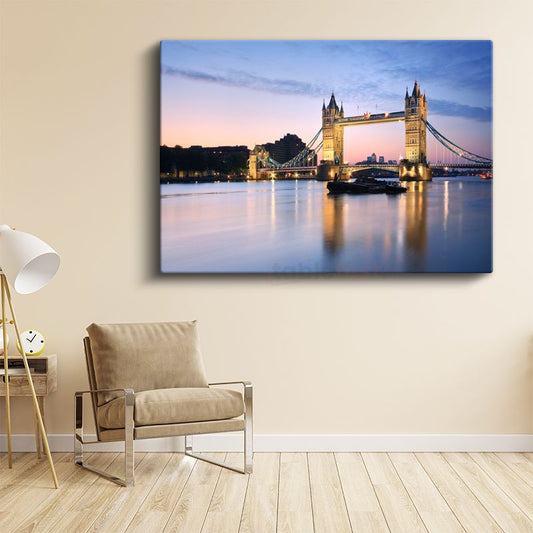Tower Bridge - Akşam Işıkları Altında Kanvas Tablo