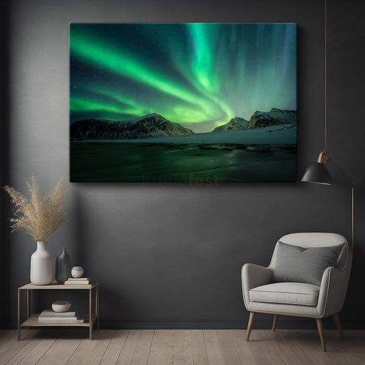 Aurora Borealis - Karlı Dağlar Üzerinde Işık Şöleni Kanvas Tablo