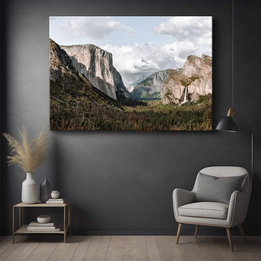 Yosemite Vadisi - İhtişamlı Kayalıklar ve Şelale Kanvas Tablo