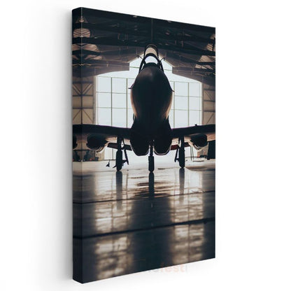 Savaş Uçağı Silueti - Hangar İçinde Askeri Jet Kanvas Tablo