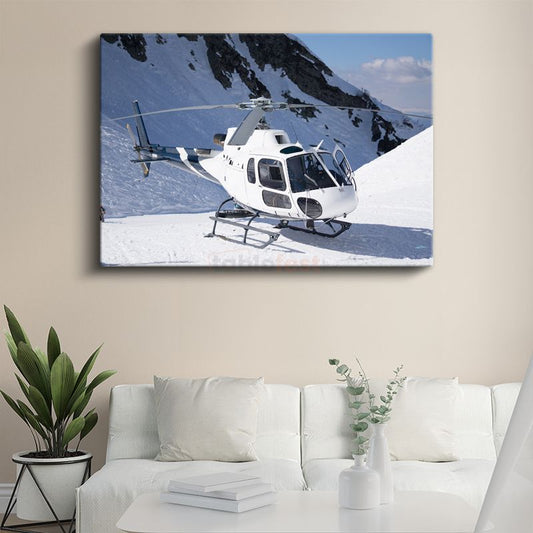 Dağ Helikopteri - Karlı Zirvelerde Beyaz Helikopter Kanvas Tablo