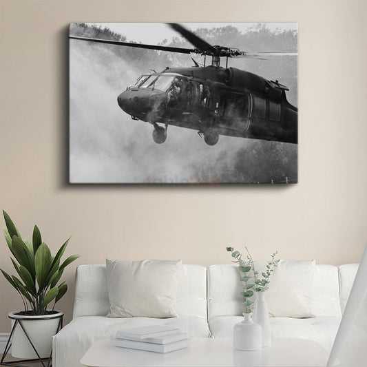 Black Hawk Helikopter - Görev Başında Askeri Hava Gücü Kanvas Tablo