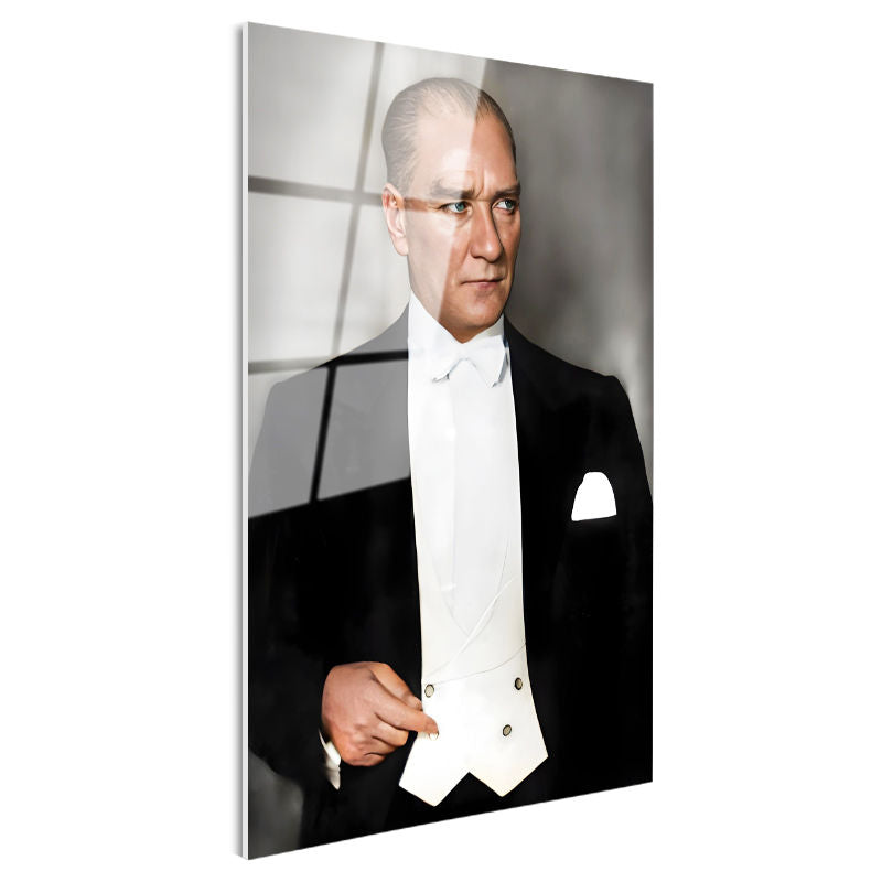 Tamperli Gerçek Cam Tablo Atatürk Beyaz Papyonlu Frak Atatürk Tablosu Duvar Dekoru