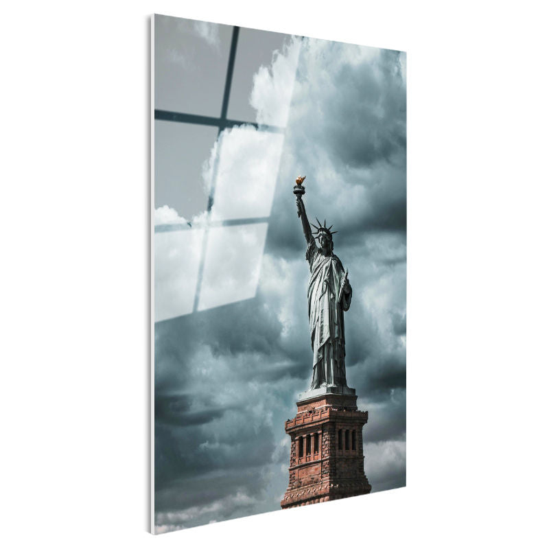 Tamperli Gerçek Cam Tablo Özgürlük Heykeli Bulutlu Gökyüzü Şehir Mimari Tablo Duvar Dekoru