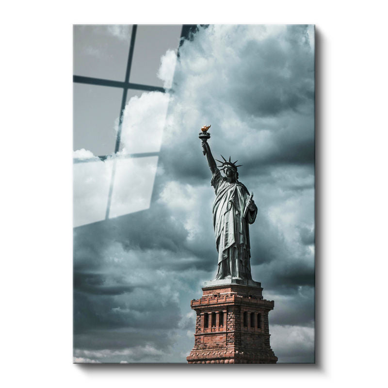 Tamperli Gerçek Cam Tablo Özgürlük Heykeli Bulutlu Gökyüzü Şehir Mimari Tablo Duvar Dekoru