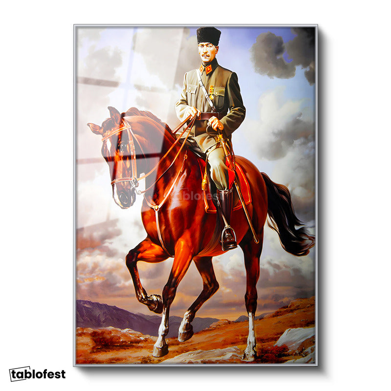 Gümüş Renk Metal Çerçeveli Tamperli Cam Tablo Atatürk At Üzerinde Üniforma Atatürk Tablosu Duvar Dekoru