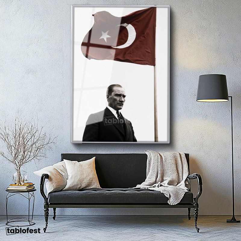 Gümüş Renk Metal Çerçeveli Tamperli Cam Tablo Atatürk ve Dalgalanan Türk Bayrağı Atatürk Tablosu Duvar Dekoru