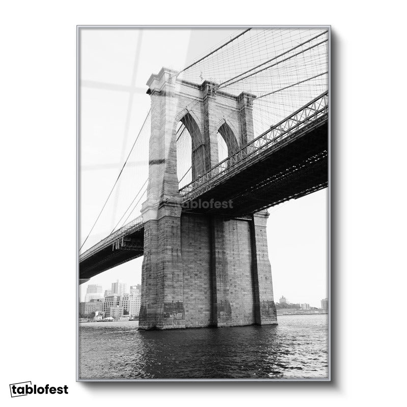 Gümüş Renk Metal Çerçeveli Tamperli Cam Tablo New York Brooklyn Köprüsü Kemerleri Şehir Mimari Tablo Duvar Dekoru