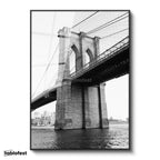 Siyah Renk Metal Çerçeveli Tamperli Cam Tablo New York Brooklyn Köprüsü Kemerleri Şehir Mimari Tablo Duvar Dekoru