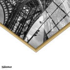 Altın Renk Metal Çerçeveli Tamperli Cam Tablo Paris Eyfel Kulesi Taban Mimarisi Şehir Mimari Tablo Duvar Dekoru