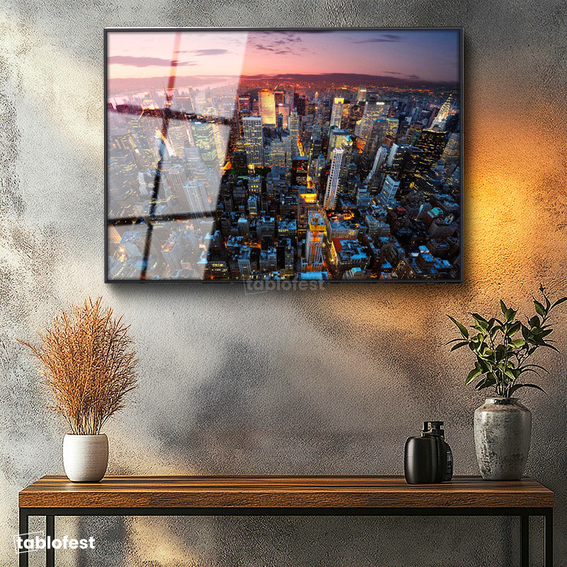 Siyah Renk Metal Çerçeveli Tamperli Cam Tablo New York Manhattan Şehir Manzarası Şehir Mimari Tablo Duvar Dekoru