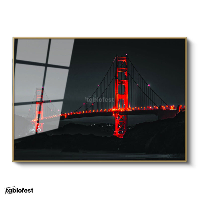 Altın Renk Metal Çerçeveli Tamperli Cam Tablo Golden Gate Köprüsü Gece Aydınlatması Şehir Mimari Tablo Duvar Dekoru