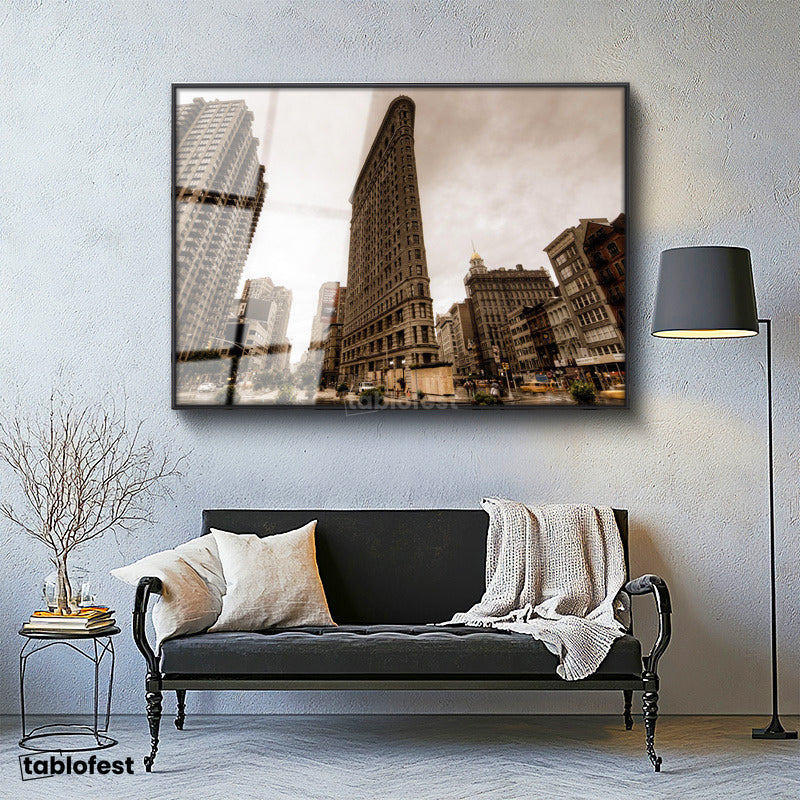 Siyah Renk Metal Çerçeveli Tamperli Cam Tablo New York Flatiron Binası Şehir Mimari Tablo Duvar Dekoru