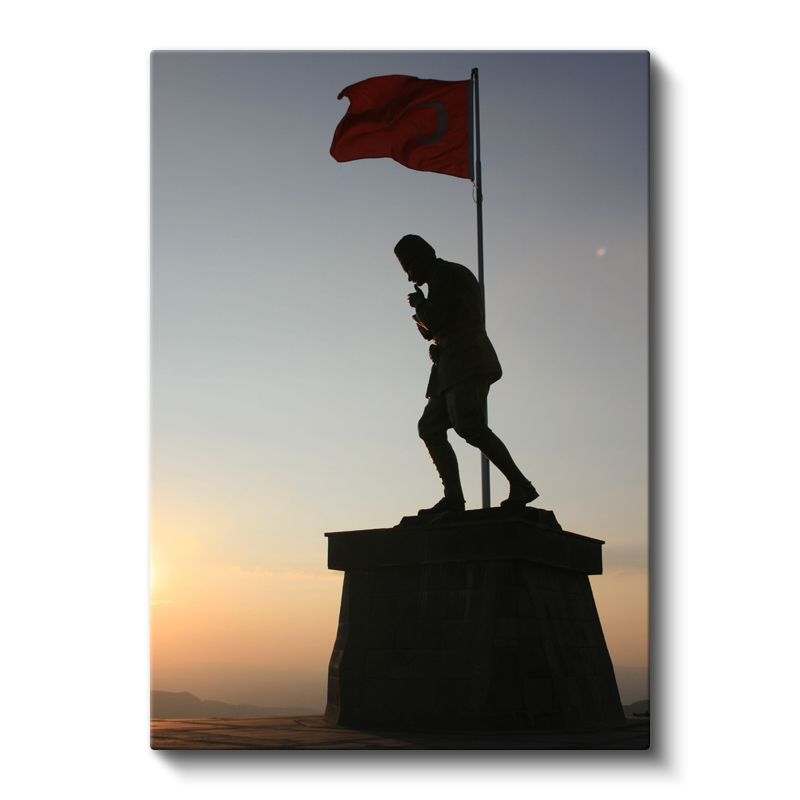 Atatürk Silueti - Gün Batımında Anıt Heykel Kanvas Tablo