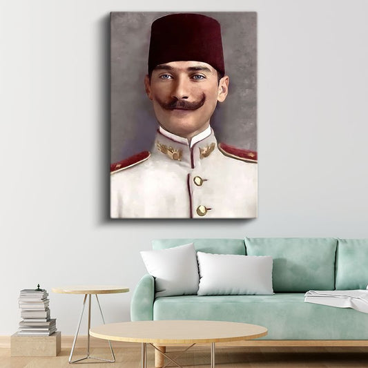 Genç Atatürk - Bordo Fes ve Beyaz Üniforma Kanvas Tablo