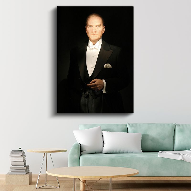 Smokinli Atatürk - Siyah Fonda Resmi Portre Kanvas Tablo