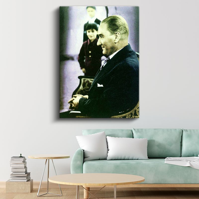 Gülümseyen Atatürk - Çocuklarla Anı Kanvas Tablo