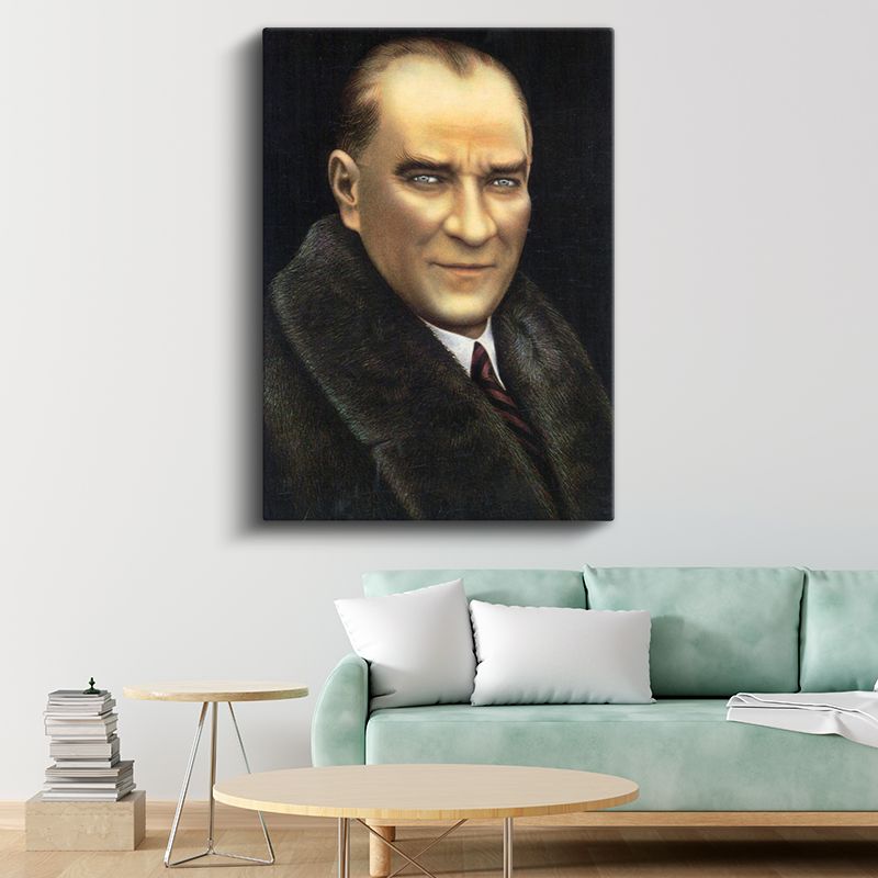 Kürk Yakalı Atatürk - Siyah Fonda Portre Kanvas Tablo