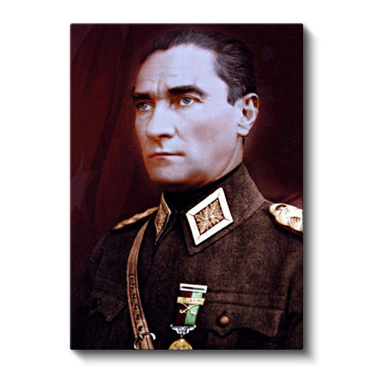 Askeri Üniformalı Atatürk - Madalyalı Portre Kanvas Tablo