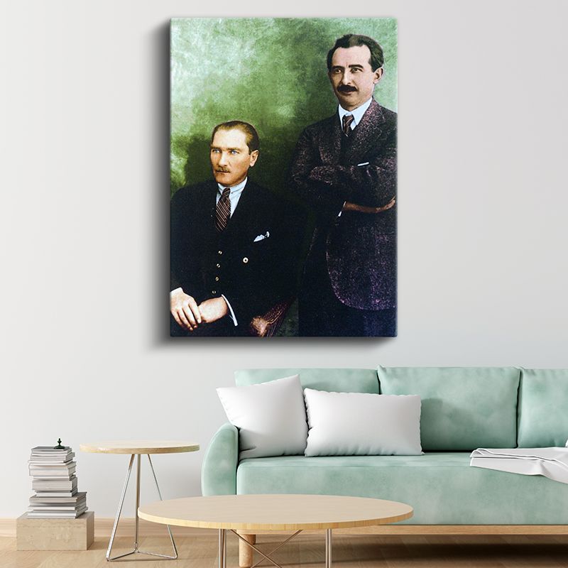 Atatürk ve İnönü - Yeşil Fonlu Tarihi Portre Kanvas Tablo