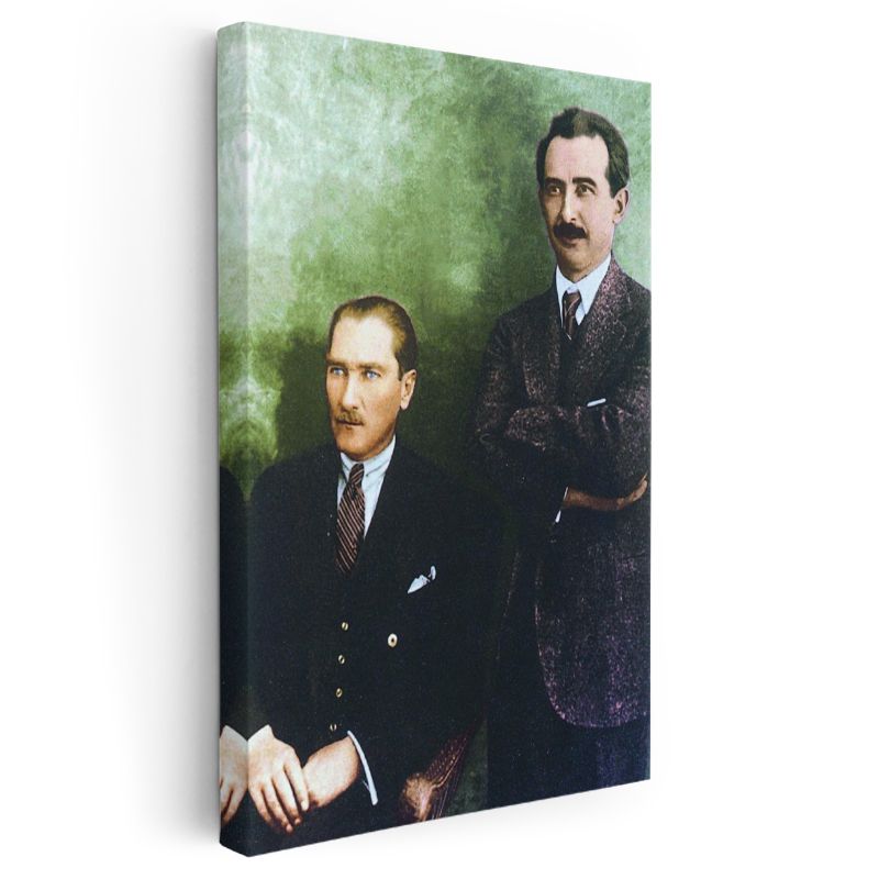 Atatürk ve İnönü - Yeşil Fonlu Tarihi Portre Kanvas Tablo