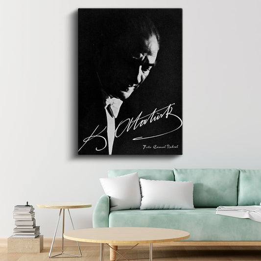 İmzalı Atatürk - Siyah Beyaz Sanatsal Portre Kanvas Tablo