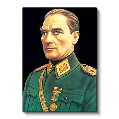 Yeşil Üniformalı Atatürk - Madalyalı Askeri Portre Kanvas Tablo