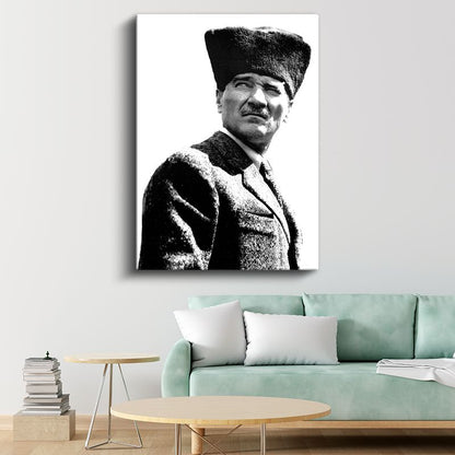 Kalpaklı Atatürk - Beyaz Fonda Portre Kanvas Tablo