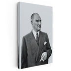 Dikey Kanvas Tablo Atatürk Ceketli Duruş Atatürk Tablosu Ev Ofis Duvar Dekoru