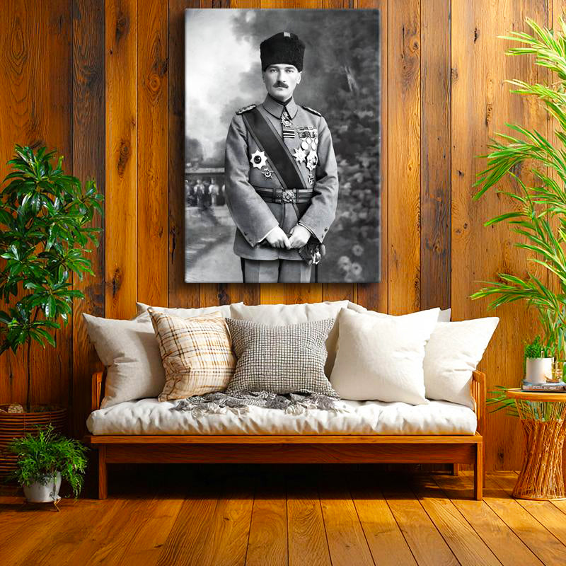 Dikey Kanvas Tablo Atatürk Madalyalı Mareşal Atatürk Tablosu Ev Ofis Duvar Dekoru