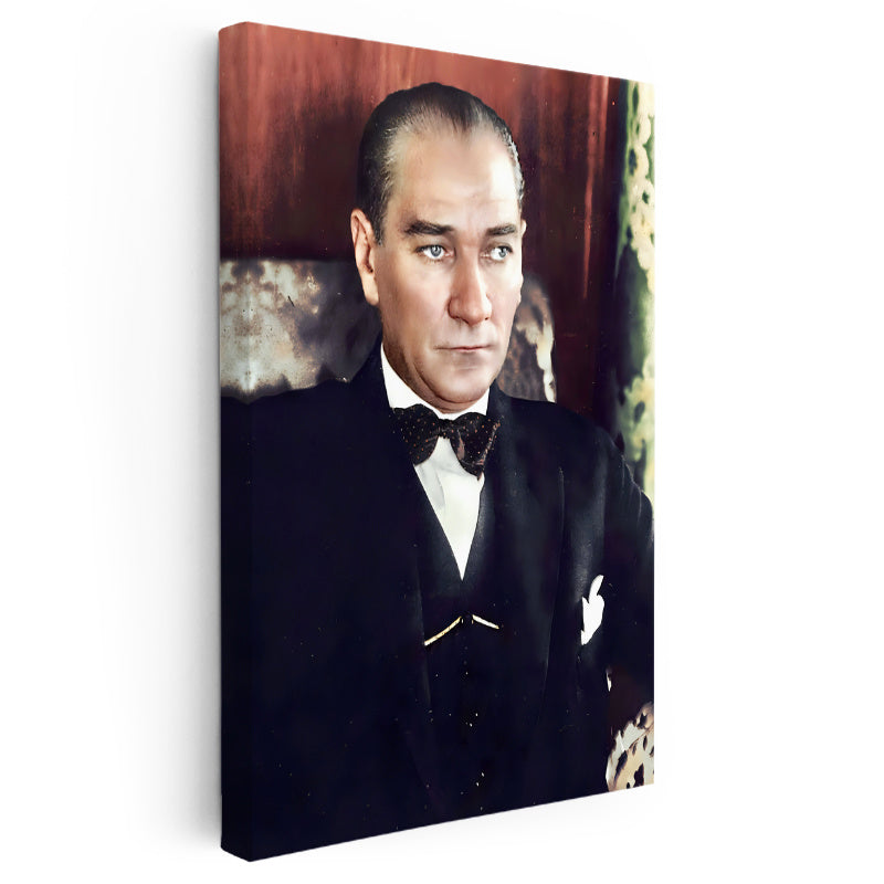 Dikey Kanvas Tablo Atatürk Papyonlu Bakış Atatürk Tablosu Ev Ofis Duvar Dekoru