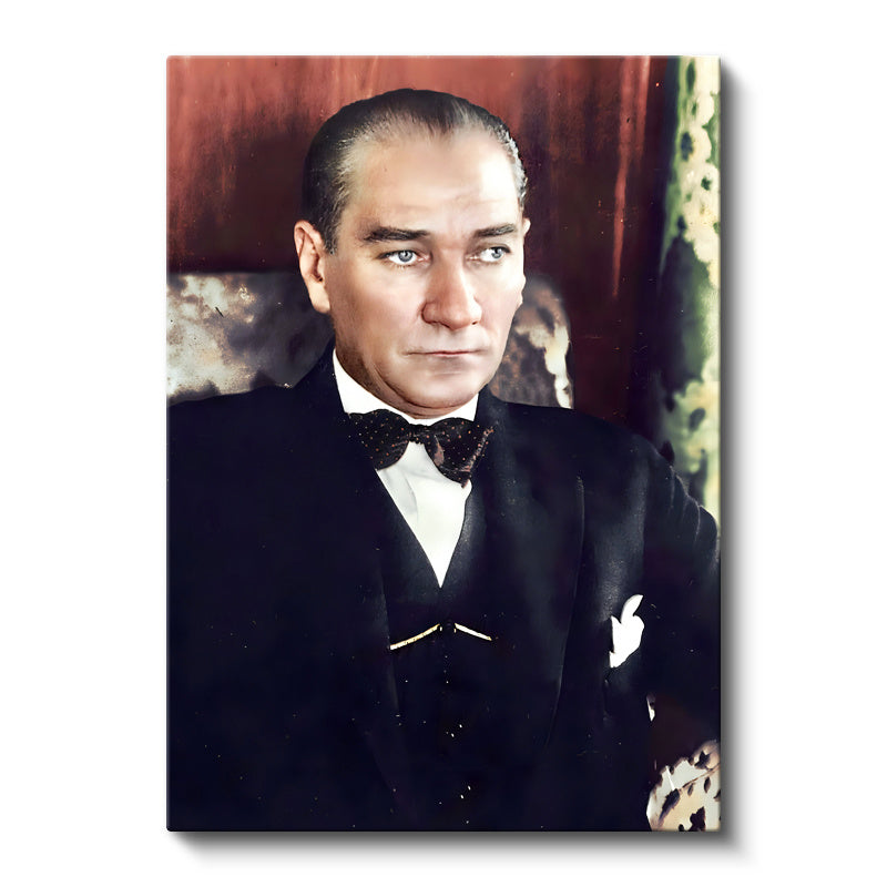 Dikey Kanvas Tablo Atatürk Papyonlu Bakış Atatürk Tablosu Ev Ofis Duvar Dekoru