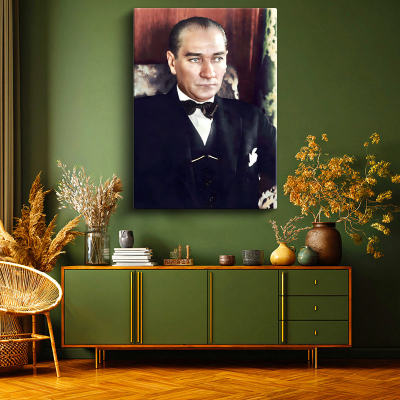 Dikey Kanvas Tablo Atatürk Papyonlu Bakış Atatürk Tablosu Ev Ofis Duvar Dekoru