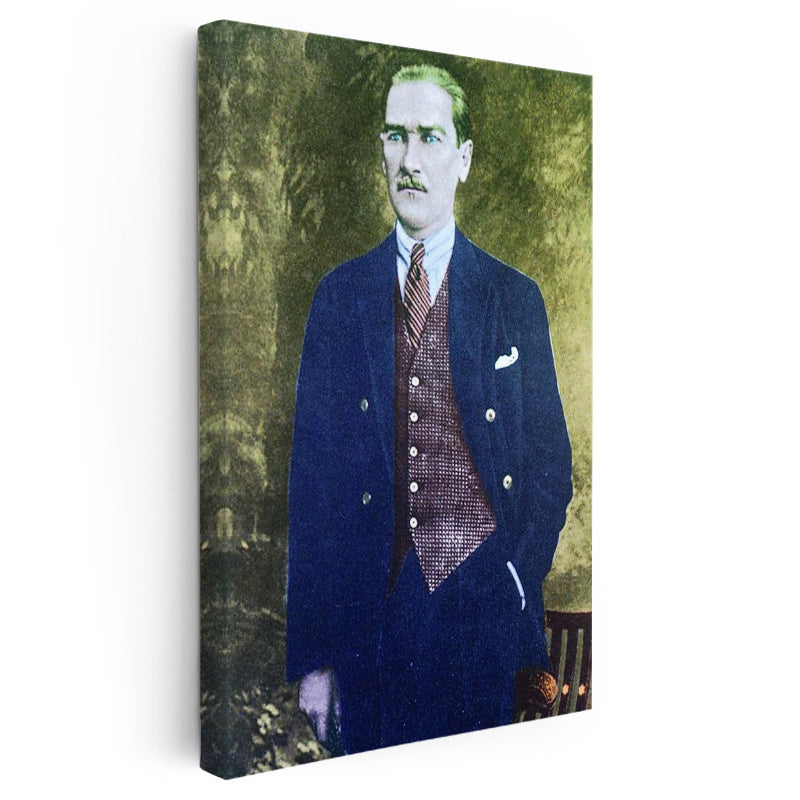 Dikey Kanvas Tablo Atatürk Yelekli Takım Atatürk Tablosu Ev Ofis Duvar Dekoru