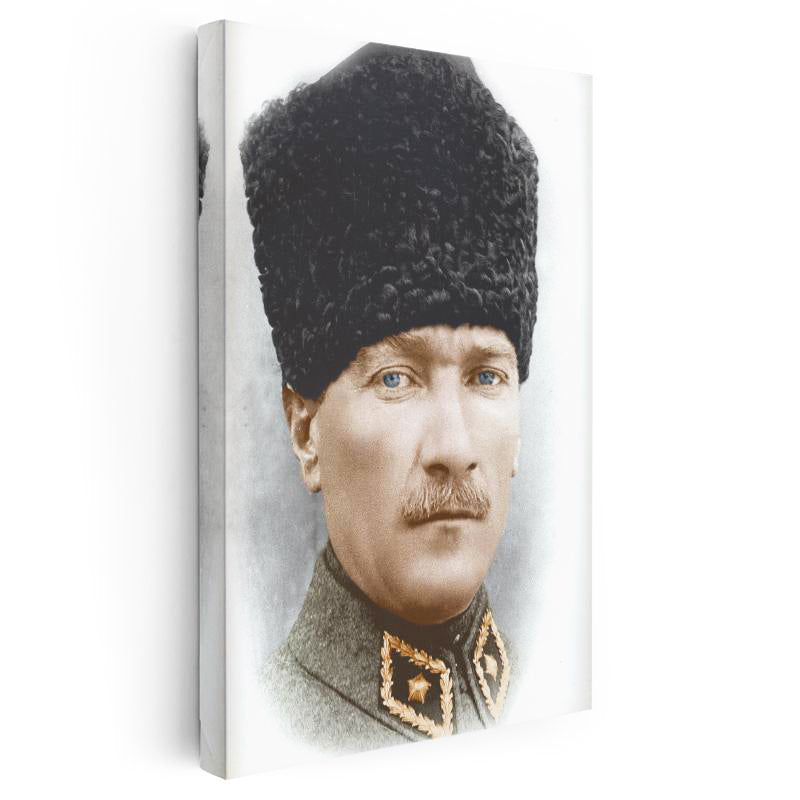 Dikey Kanvas Tablo Atatürk Kalpaklı Üniforma Atatürk Tablosu Ev Ofis Duvar Dekoru