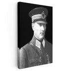 Dikey Kanvas Tablo Atatürk Siperlikli Şapka Üniforma Atatürk Tablosu Ev Ofis Duvar Dekoru