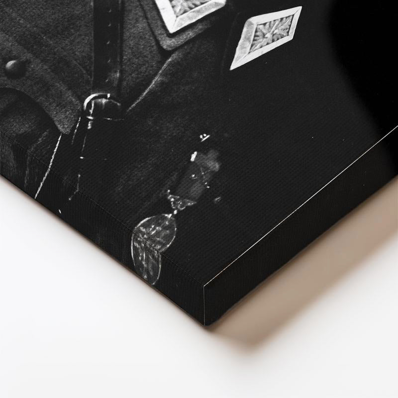 Dikey Kanvas Tablo Atatürk Siperlikli Şapka Üniforma Atatürk Tablosu Ev Ofis Duvar Dekoru