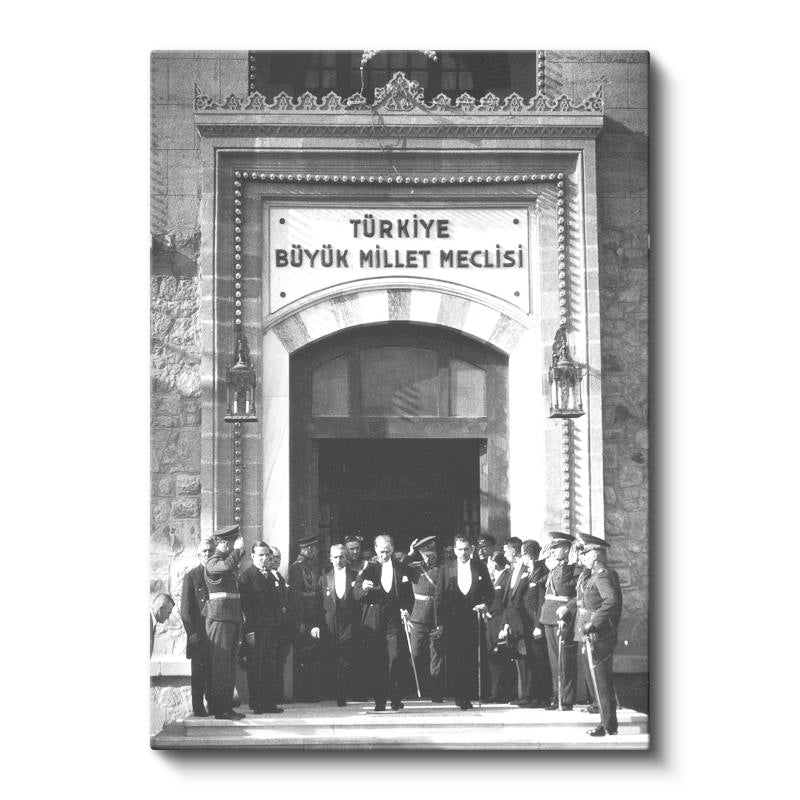 Dikey Kanvas Tablo TBMM Binası Önü Heyet Atatürk Tablosu Ev Ofis Duvar Dekoru