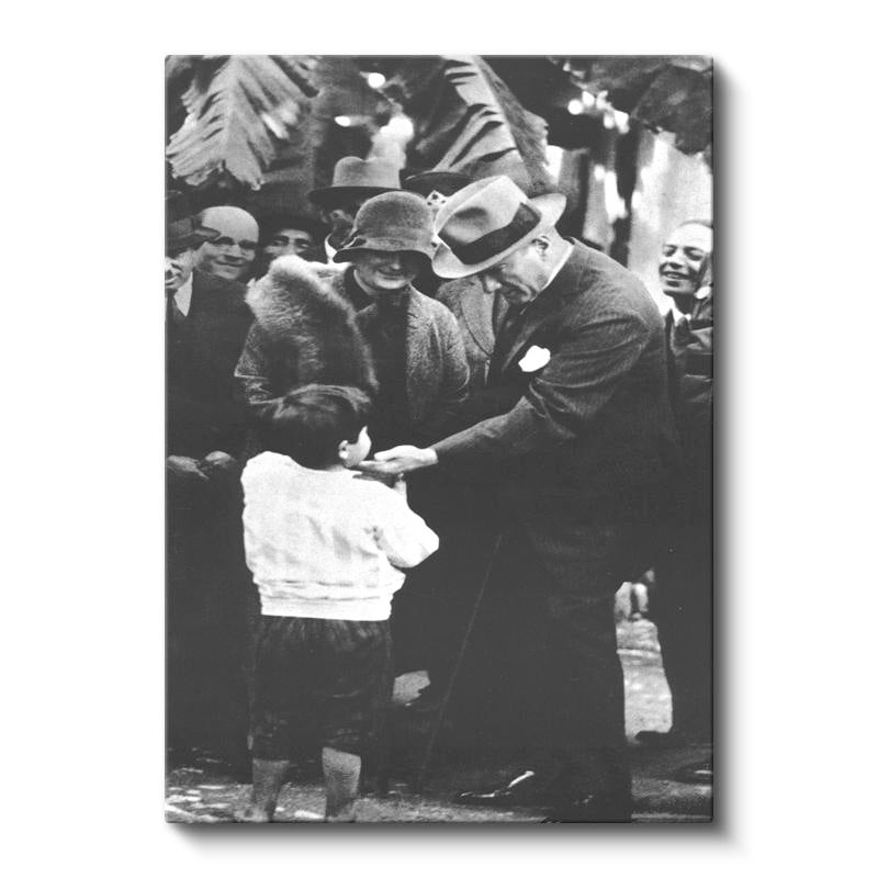 Dikey Kanvas Tablo Atatürk Çocukla Samimi Sohbet Atatürk Tablosu Ev Ofis Duvar Dekoru