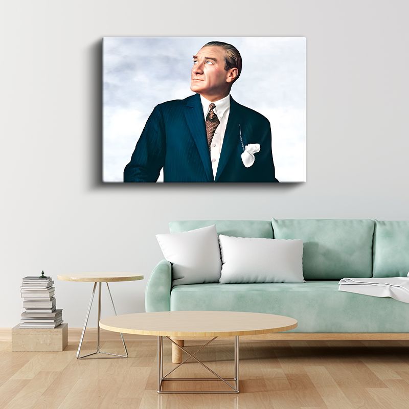 Yukarı Bakan Atatürk - Mavi Takım Elbiseli Kanvas Tablo