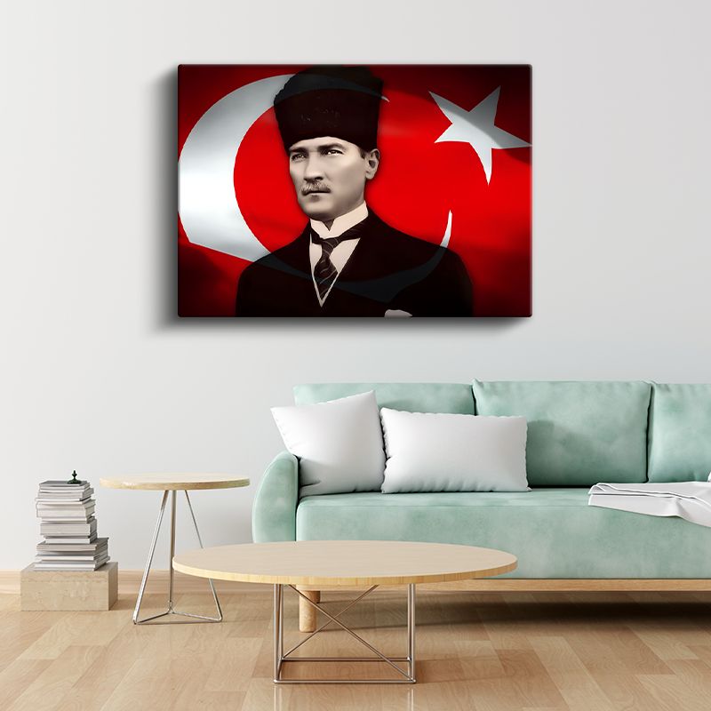 Kalpaklı Atatürk - Türk Bayrağı Fonlu Kanvas Tablo