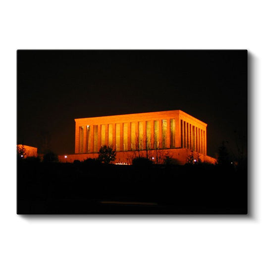 Gece Anıtkabir - Turuncu Işıklı Mimari Kanvas Tablo